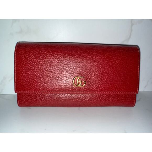 Gucci GG Marmont Continental Wallet in Red Leather - Picture 1 of 8